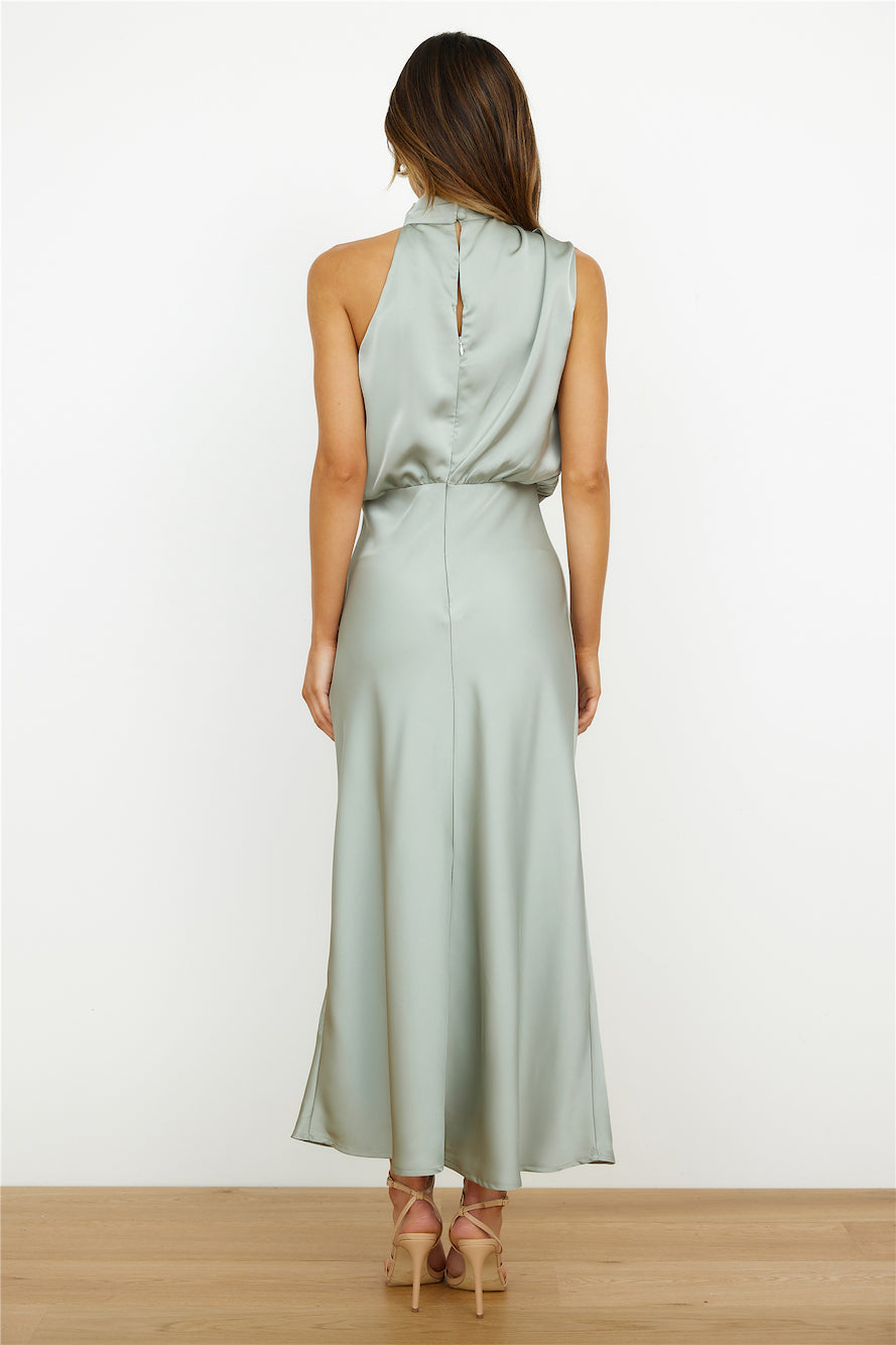 Klaudija - Elegante midi jurk met asymmetrische ronde halslijn