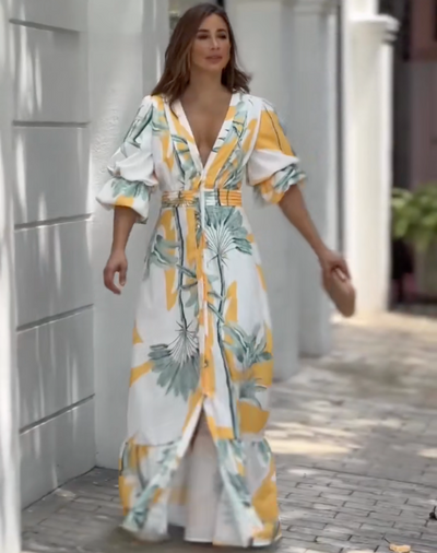Susanne - Garso zomerjurk met comfortabele mouwen en diepe V-hals