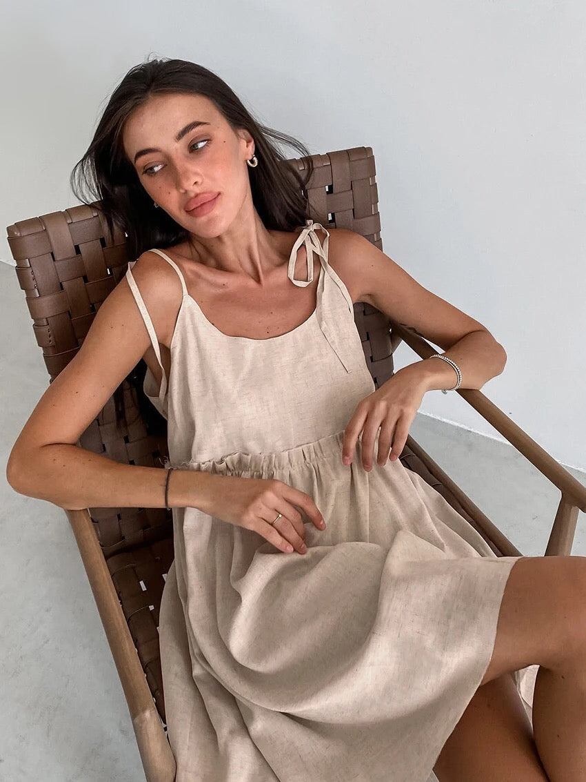 Helena - Mini jurk met empire-look en plooien