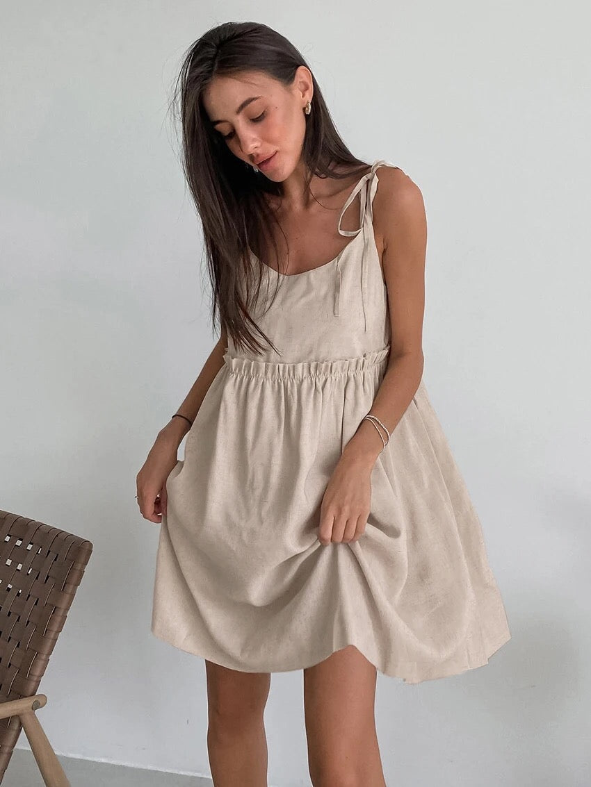 Helena - Mini jurk met empire-look en plooien