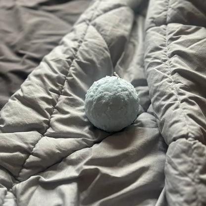 Decoratieve winterkaars “Sneeuwbal”