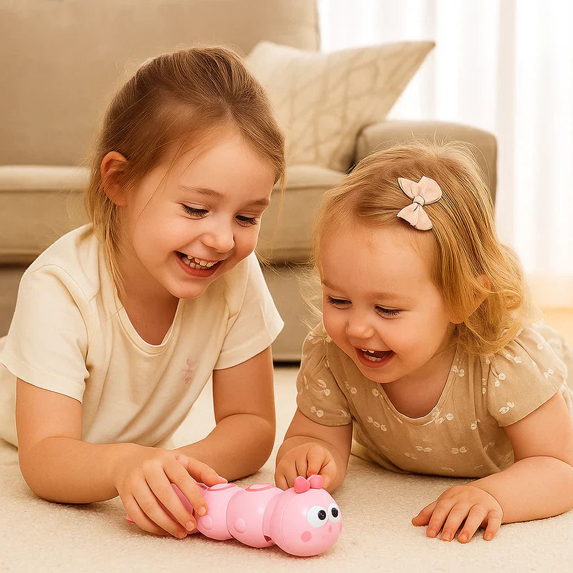 Rups­vormig opdraai­speeltje voor kinderen – stimuleert buikligging en de eerste kruipbewegingen